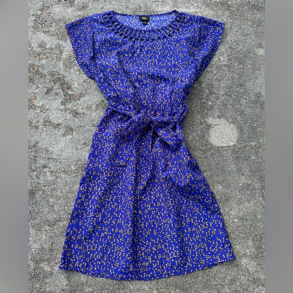 Elegant Blue and Gold Women's Dress